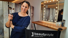 Lade das Bild in den Galerie-Viewer, Komplette Farb und Typberatung 4 Std. Beautycoaching